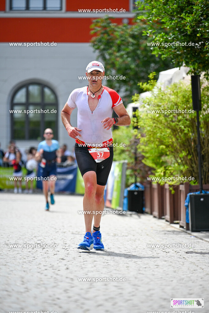 SZI_6567 | Stadttriathlon Erding 2025. #yourpictrs #sportshot_your_pictrs @Sportshotphotography #stadttriathlonerding Copyright: www.sportshot.de