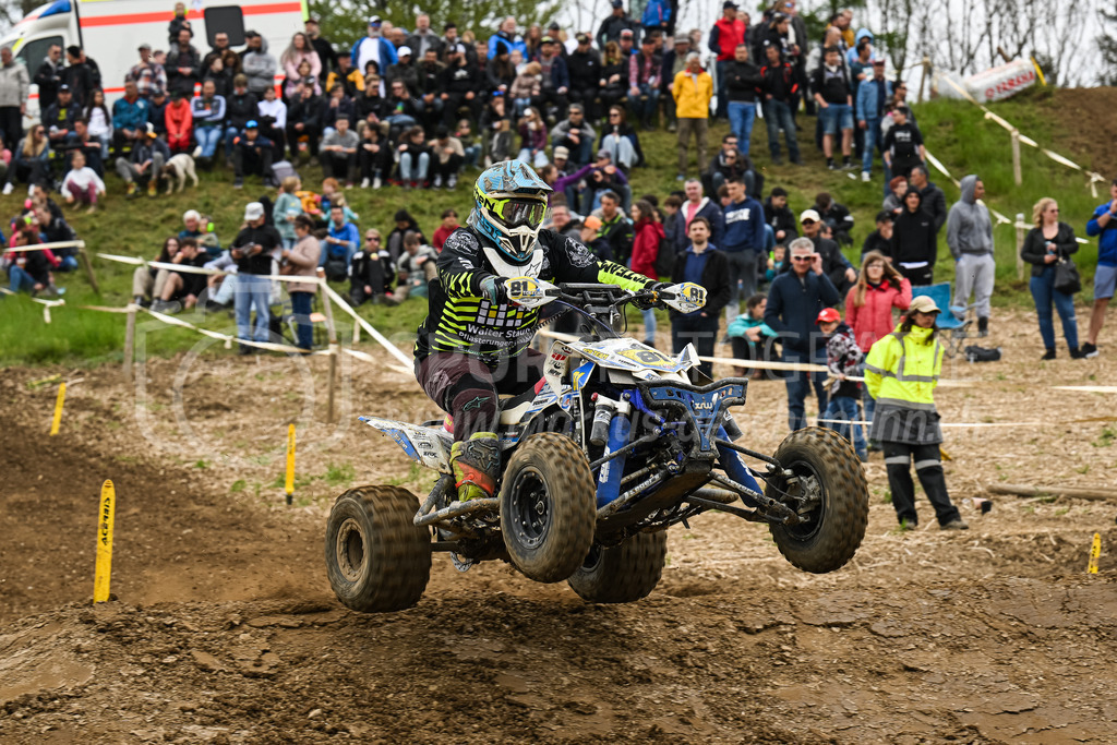 Motocross Schlatt bei Winterthur - 30. April 2023 | #81 Teixeira Domingos aus Gossau (CH) auf Susuki Ltr 450 in der Kategorie Quad am Motocross Schlatt bei Winterthur, 30. April 2023. 
Instagram: @mx_schlatt | @mc_wila | @sam_schweiz
Bild: Sportfotografie Markus Aeschimann | www.markus-aeschimann.ch - Realisiert mit Pictrs.com