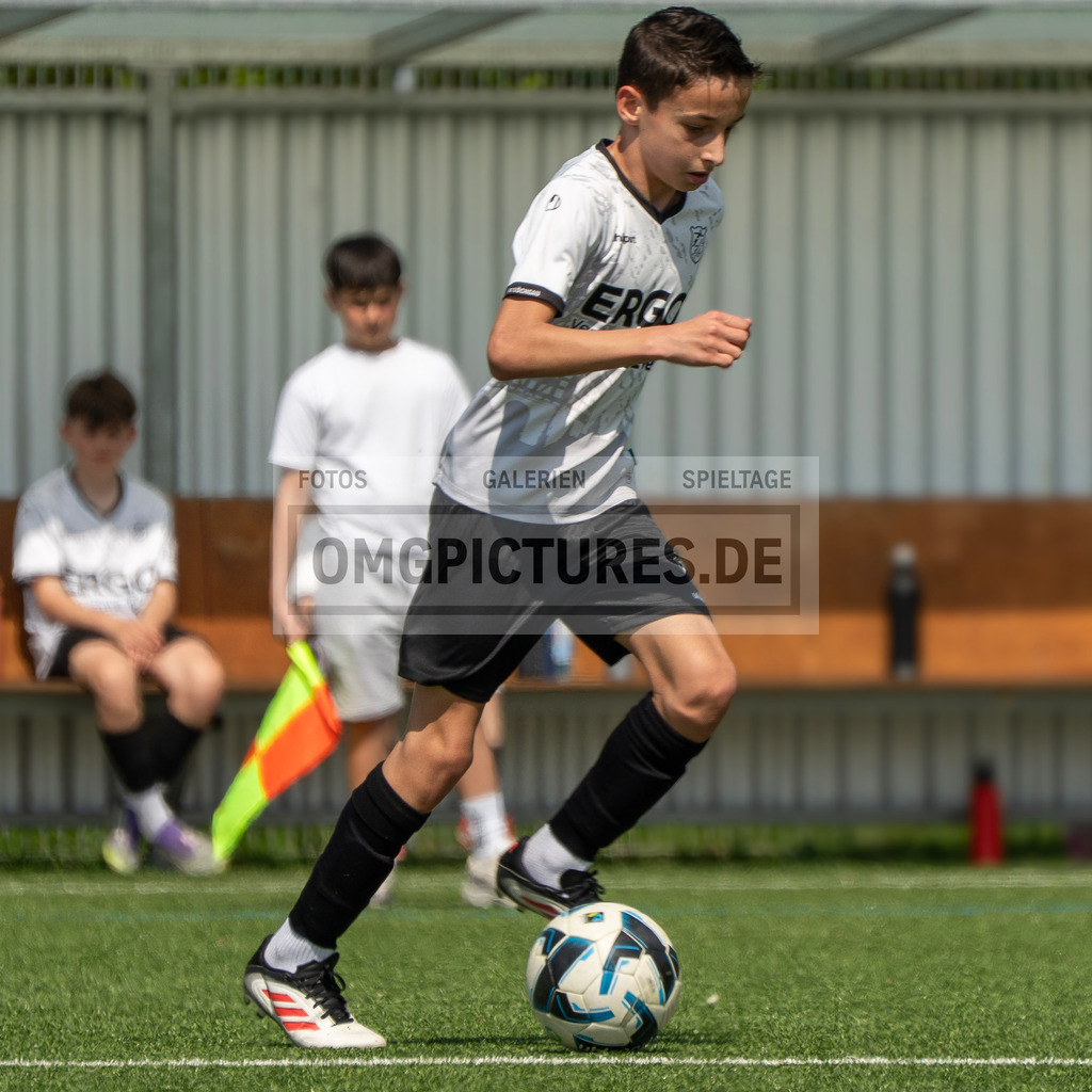 _OMG3094 | www.omgpictures.de, Sportfotograf, Verein, Fotograf, Baden Württemberg, Stuttgart, Heilbronn, omgpictures, Spieltag,  - Realisiert mit Pictrs.com