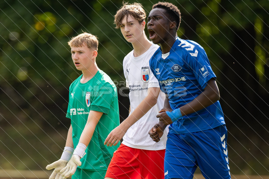 20250920_Picselweb-Fotografie_1R3_0426 | JFV D/A &amp; Stade - VfB Oldenburg0:1 VfB no70:2 VfB no70:3 VfB JFV Eigentor0:4 VfB no70:5 VfB no71:5 JFV no3 Jaric Jimenez-Voss2:5 JFV no9 Janko Sylvester3:5 JFV no16 Damian Elias Mihro Burekovic - Realisiert mit Pictrs.com