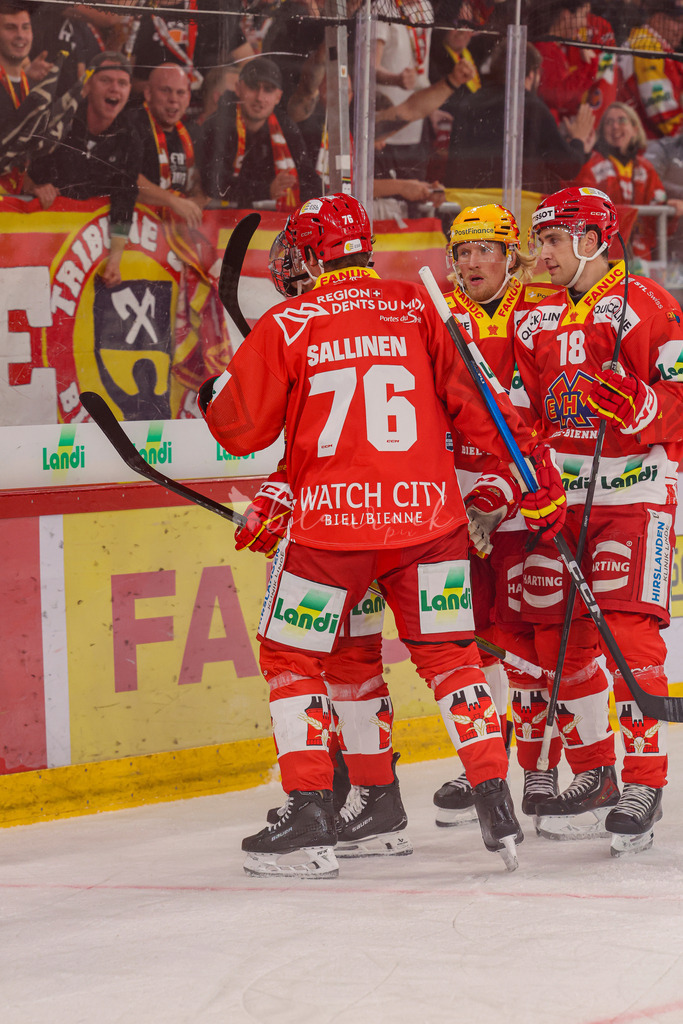09112025_EHCB vs HCD_wb-3627 | Sportbilder, Sportfotograf, Hochzeits- und Eventfotografin, Flugshows, Portraits und Tiershooting, Aviation, Downhill, Nationalleague, Swissleague, International