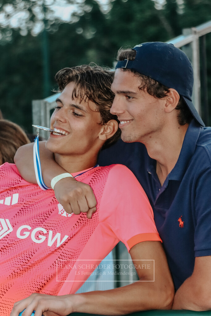 EM_MU18_F_GER-BEL_Lille_bearbeitet_Pokalbilder (82 von 137) | lanaschraderfotografie - Realisiert mit Pictrs.com