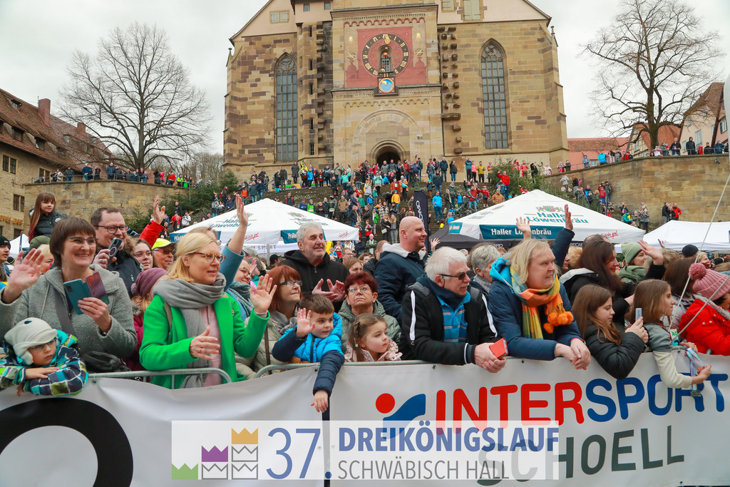 AOK JuniorCup 400m | 3Koenigslauf 2023 - Realisiert mit Pictrs.com