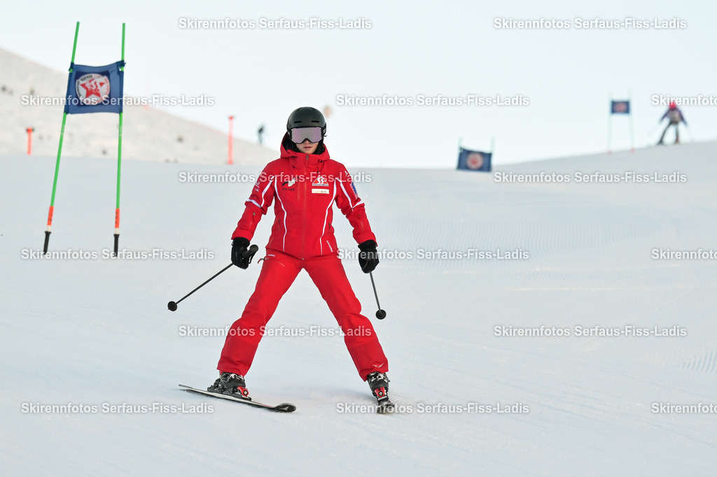 SRS_26.12.2025_0198 | SRS_26.12.2025_0198 - Realisiert mit Pictrs.com