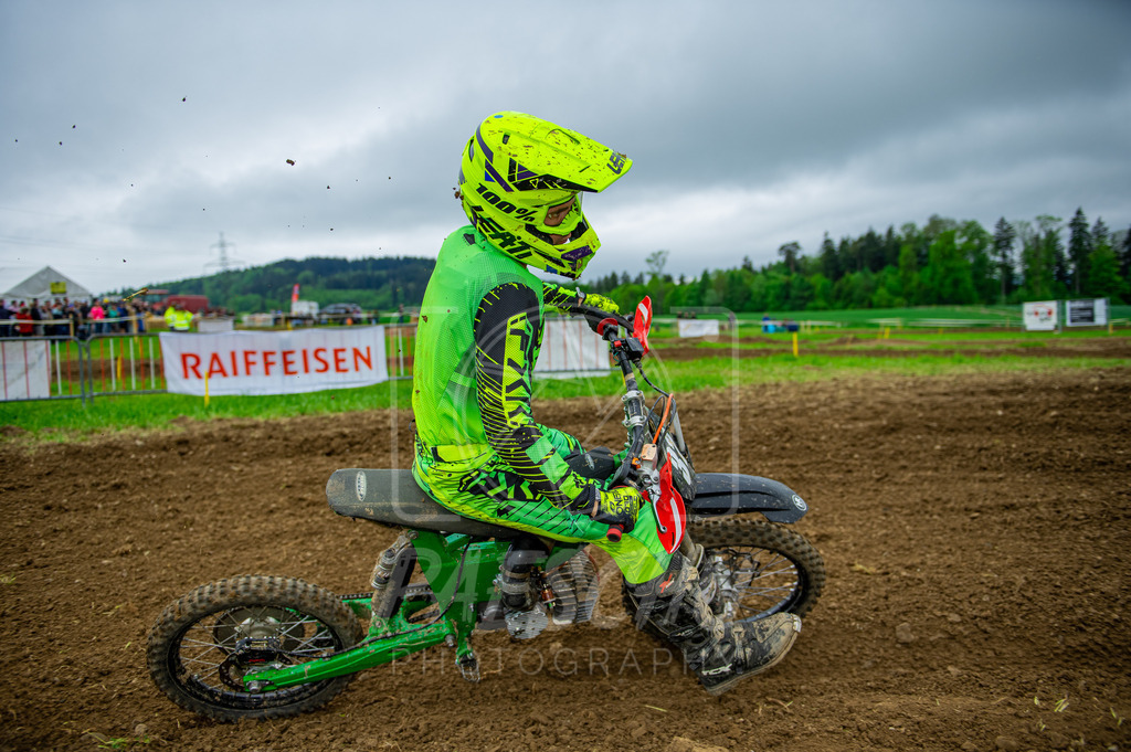 Mo (35) | Paeschuphoto Shop - Wer nicht sucht der auch nicht findet.Ob Motocrossbilder oder von einem besuchtem Spiel, Hauptsache Action. - Realisiert mit Pictrs.com