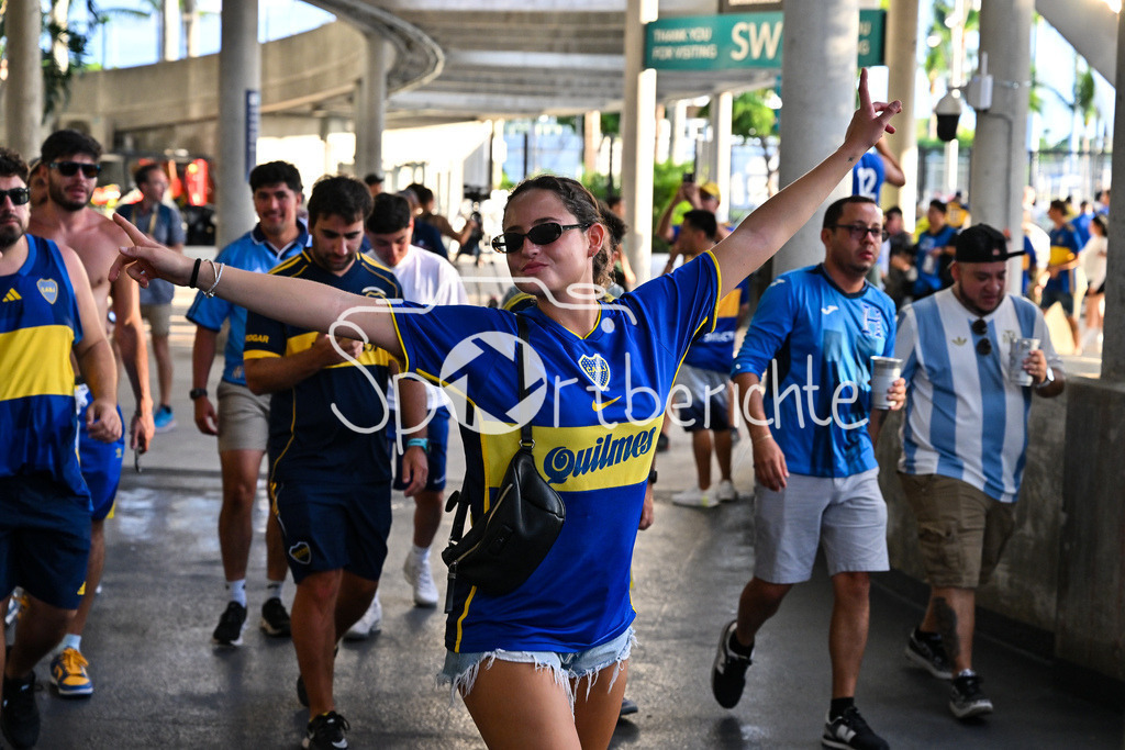 FC Bayern München - Boca Juniors | Das Hard Rock Stadium in Miami ist fest in Hand der Argentinieschen Fans der Boca Juniors / Argentinien / Argentina / Symbolbild / FIFA Club World Cup: FC Bayern Muenchen - Boca Juniors, Hard Rock Stadium am 20.06.2025