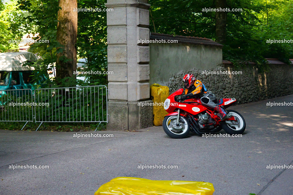 P1015104 | Erleben Sie atemberaubende, hochqualitative Fotos Ihrer Fahrt entlang der malerischen Alpenstraßen. Besuchen Sie alpineshots.com, um professionelle Aufnahmen Ihrer unvergesslichen Reise zu finden und zu kaufen - Realisiert mit Pictrs.com