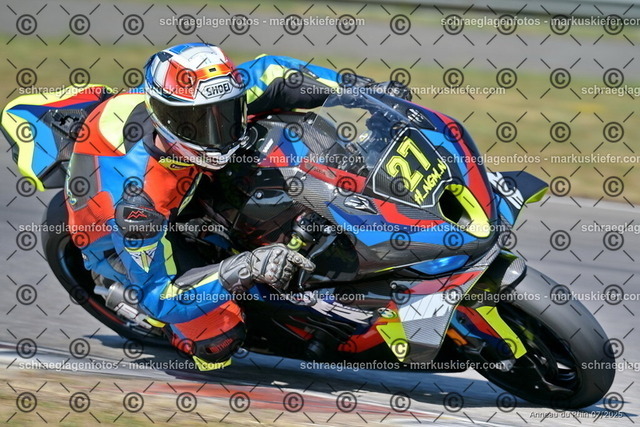 25bt04-0111 | markuskiefer.com - Realisiert mit Pictrs.com