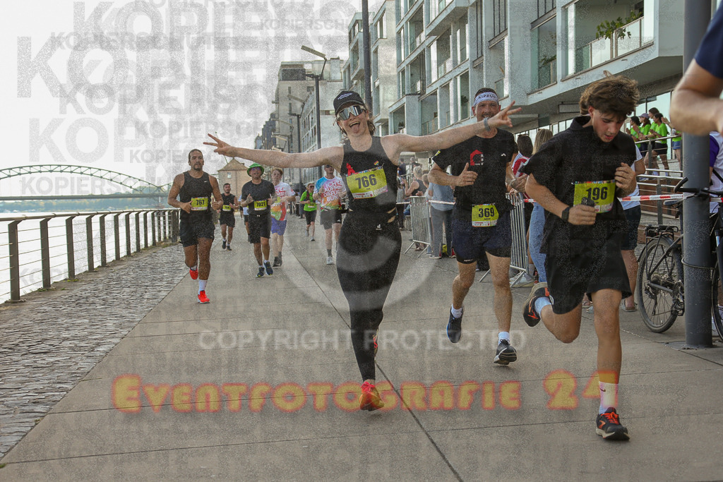 250920_1448_EX1_7682 | Sportfotografie im Rhein-Sieg Kreis, Köln, Bonn, NRW, Rheinland Pfalz, Hessen, etc. Unser Tätigkeitsfeld umfasst den Laufsport vom Volkslauf über den Marathon, Duathlon, Triathon bis zum Ultralauf wie Kölnpfad Ultra oder Schindertrail.