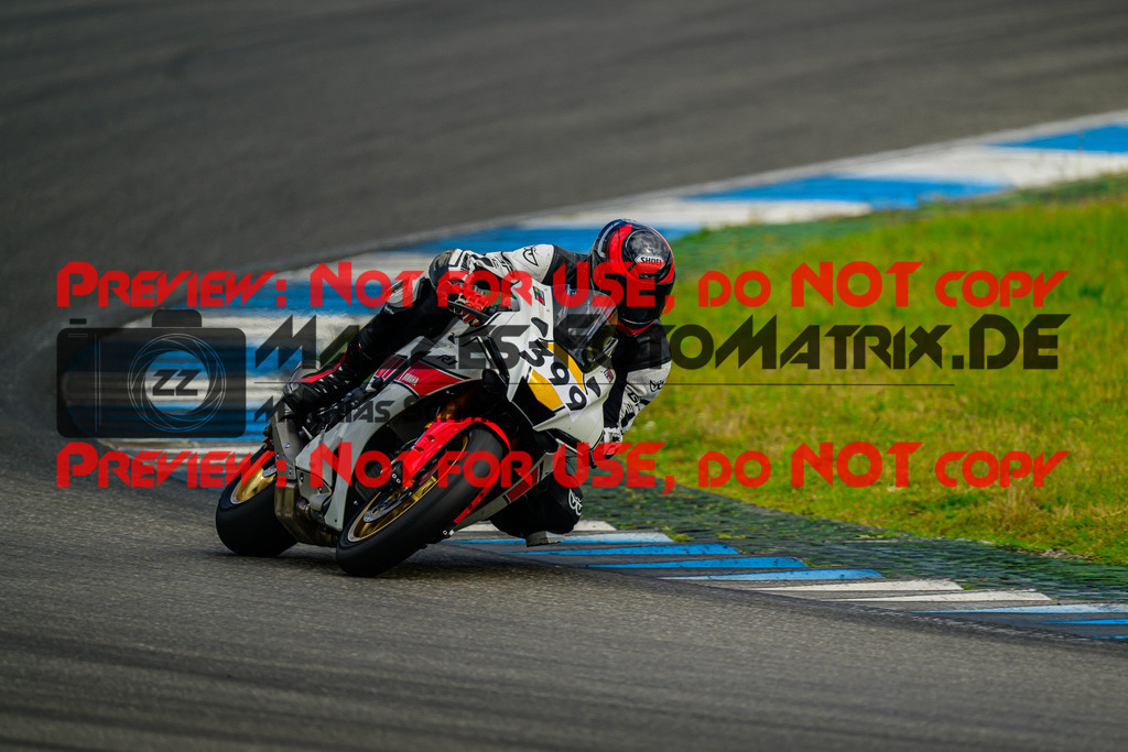 MaZZes_FotoMatrix_240615_6007705_7198 | ROT