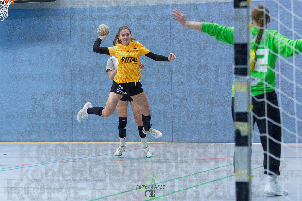 Frauen Oberliga Mitte (HHV); HSG Eibelshausen/Ewersbach - HSG Wettenberg II | Frauen Oberliga Mitte (HHV); HSG Eibelshausen/Ewersbach - HSG Wettenberg II am 13.12.2025 in Steinbrücken (Sporthalle am Hammerweiher)Photo © 2025 - Jörg Heinrich - Realisiert mit Pictrs.com