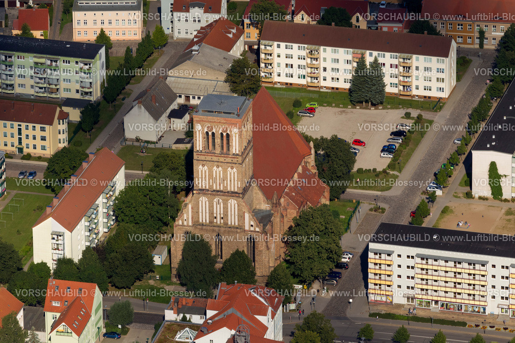 Anklam12083981 | Das Steintor ist ein Wahrzeichen Anklams, Peene Fluß, Marktplatz,  Anklam, Ostsee, Mecklenburg-Vorpommern, Deutschland, Europa