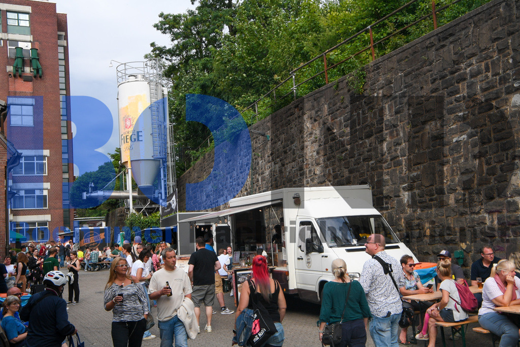 CSC_MOFBHF20250712-4 | bond - Realisiert mit Pictrs.com