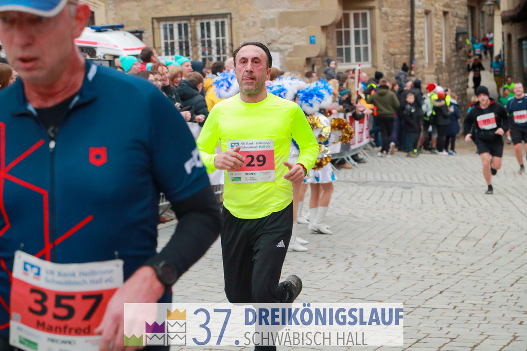 VR Bank Hauptlauf 10000m | 3 Koenigslauf 2023 - Realisiert mit Pictrs.com