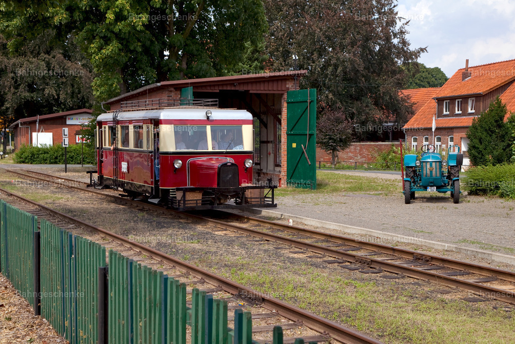 DEVt41Asendorf2p020814 | Stöbern Sie durch einzigartige Aufnahmen und finden die perfekte Aufnahme für jeden Eisenbahnentheusiast! Stellen Sie sich aus einer Reihe von Möglichkeiten wie der Druck auf Leinwände, Fotoposter, Kalender oder Magnetfotos Ihr Geschenk zusammen - Realisiert mit Pictrs.com