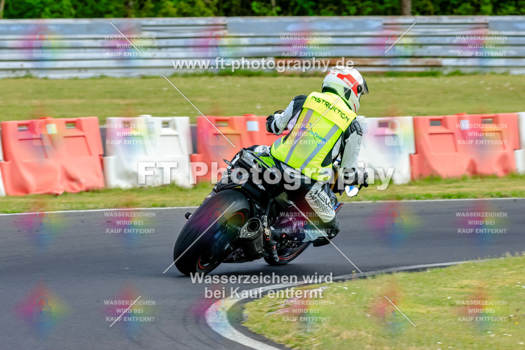 _OTO2537 | Hier findet Ihr Bilder von Touristenfahrten auf der Nürburgring Nordschleife oder von anderen Veranstaltungen die ich besucht habe. Viel Spass beim Durch Schauen 