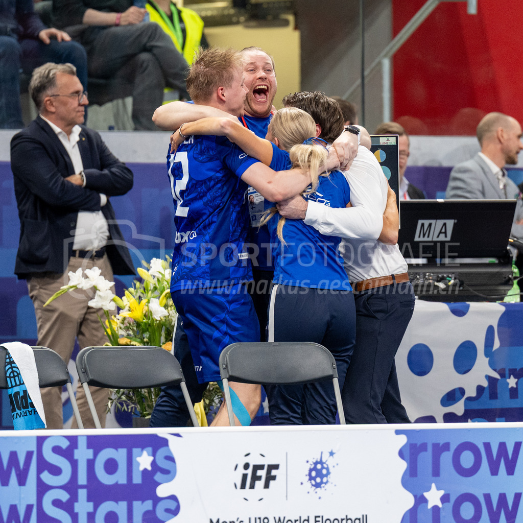 2025 Men's U19 WFC - Finland v Czechia | Finland becomes U19 World Floorball Champion during 2025 Men's U19 WFC, Switzerland: 04.05.2025, Zürich, Swiss Life Arena.Event page: <a href="https://www.u19wfc2025.ch/">www.u19wfc2025.ch</a>Credit: Markus Aeschimann, <a href="https://markus-aeschimann.ch">markus-aeschimann.ch</a>Instagram: <a href="https://instagram.com/sportfotografie.aeschimann">@sportfotografie.aeschimann</a> - Realisiert mit Pictrs.com