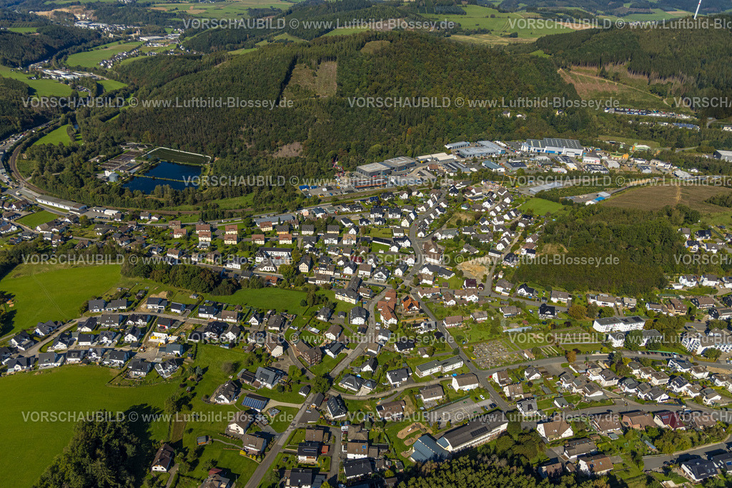 Lennestadt230910608Meggen | Luftbild, Ortsansicht Ortsteil Maumke, Lennestadt, Sauerland, Nordrhein-Westfalen, Deutschland