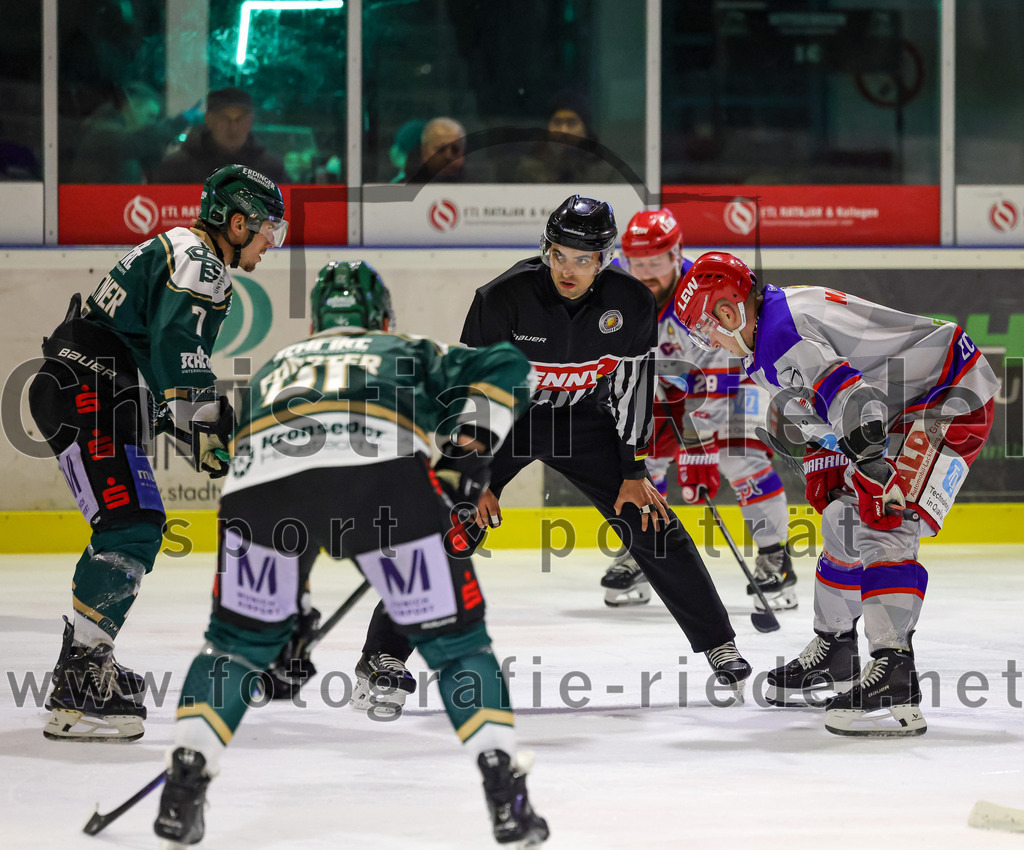 2026-02-15_114_TSV_Erding_gegen_EC_Peiting | Erding, Deutschland, 15.02.2026:Eishockey, Oberliga Süd 2025 / 2026, 47. Spieltag, TSV Erding gegen EC Peiting, Endergebnis: 4:5Louis Trattner (Erding Gladiators, #7)Foto: Christian Riedel / fotografie-riedel.net
