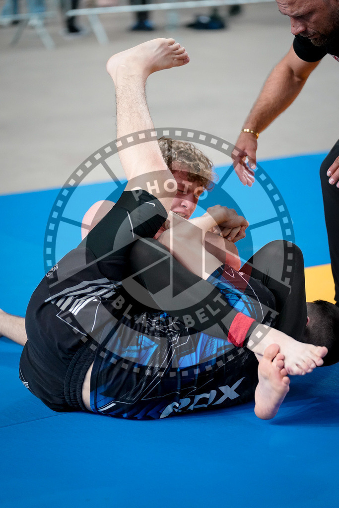 20250518PBB1625 | Athletes compete during the second day of the ADCC Amateur World Championship on May 18, 2025 in Warsaw, Poland. © Chiara Dazi / photoblackbelt