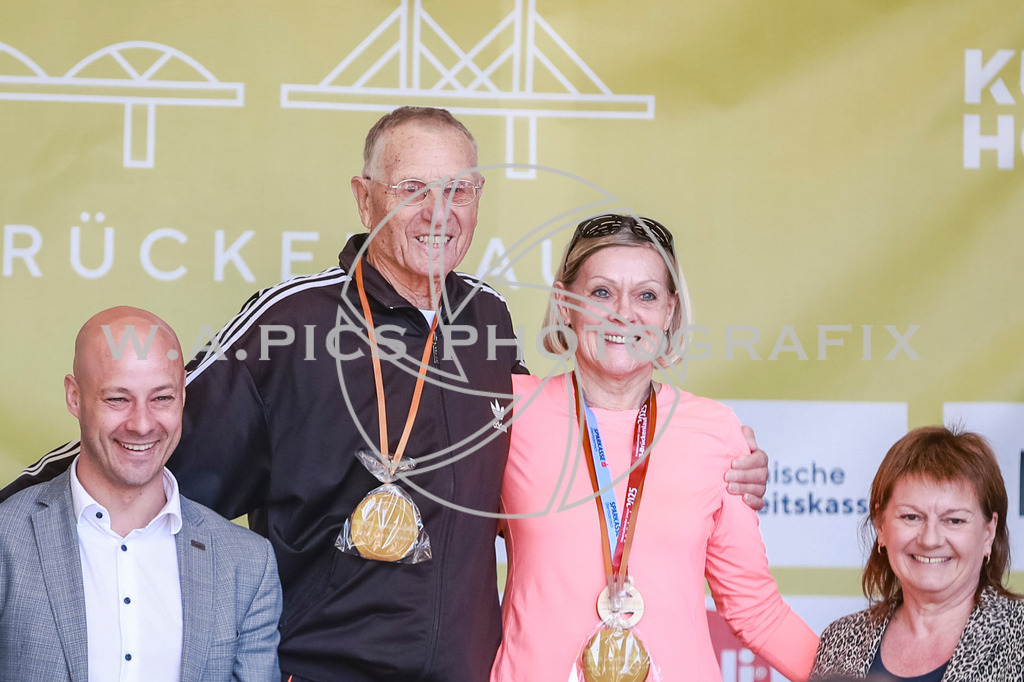 ..... | LINZ,AUSTRIA,27.April 25, Int. 3 Brückenlauf Linz  , Image shows: Photo: WAPICS / Manuel Binder