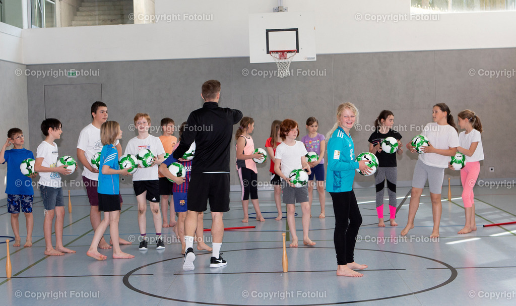 SCHULEAMBALL_030522_06 | bilder, linz, photo, foto, fussball, sport, fotolui, bundesliga