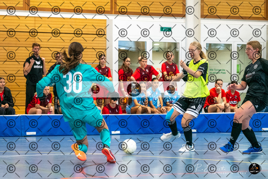 20251130_FCR-Hallenturnier-FF-17_RAW-2_032-62 | Sport und Naturfotografie von Roberto Esposito zeigt echte Momente Bewegung und die Schönheit der Natur. Ausdrucksstarke Bilder schaffen Emotionen.