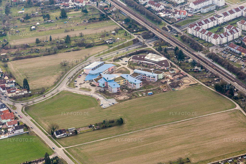Luftbild: Parzival Schulzentrum. Waldorfschule im Ortsteil Hagsfeld in Karlsruhe im Bundesland Baden-Württemberg in Deutschland. Foto: IMG_086357.jpg vom 26.02.2016 durch Werner Riehm/FLY-FOTO.de