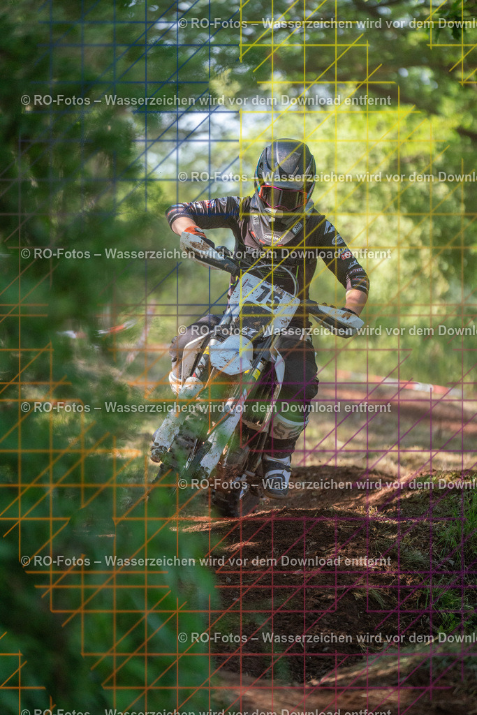 Wolfshausen 3 Lauf -1522 | Sportfotografie von RO-Fotos: Motorsport, Motocross, Enduro, Laufveranstaltungen und Triathlon. Professionelle Fotos von Sportlern und Events. - Realisiert mit Pictrs.com