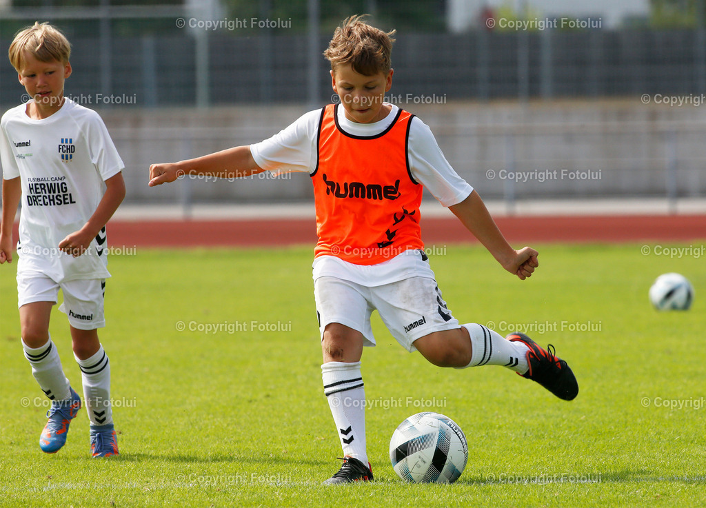 FUSBALLCAMPHERWIGDRECHSEL_65 | bilder, linz, photo, foto, fussball, sport, fotolui, bundesliga