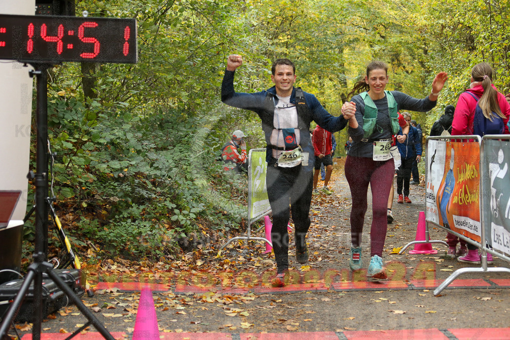 251026_1316_EX1_3046 | Sportfotografie im Rhein-Sieg Kreis, Köln, Bonn, NRW, Rheinland Pfalz, Hessen, etc. Unser Tätigkeitsfeld umfasst den Laufsport vom Volkslauf über den Marathon, Duathlon, Triathon bis zum Ultralauf wie Kölnpfad Ultra oder Schindertrail.