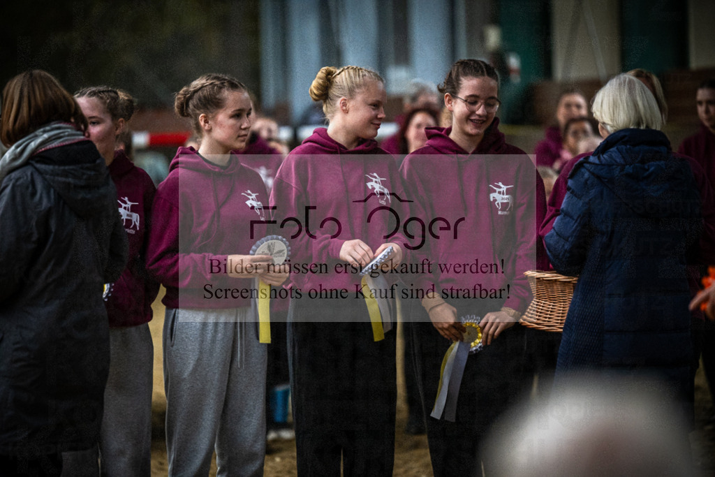 DOS_0129 | Entdecke hochwertige Reitturnierfotos von Foto Oger. Professionell, emotional und authentisch – jetzt Lieblingsmomente im Shop bestellen.Deutschlandweite Turnierfotografie. - Realisiert mit Pictrs.com