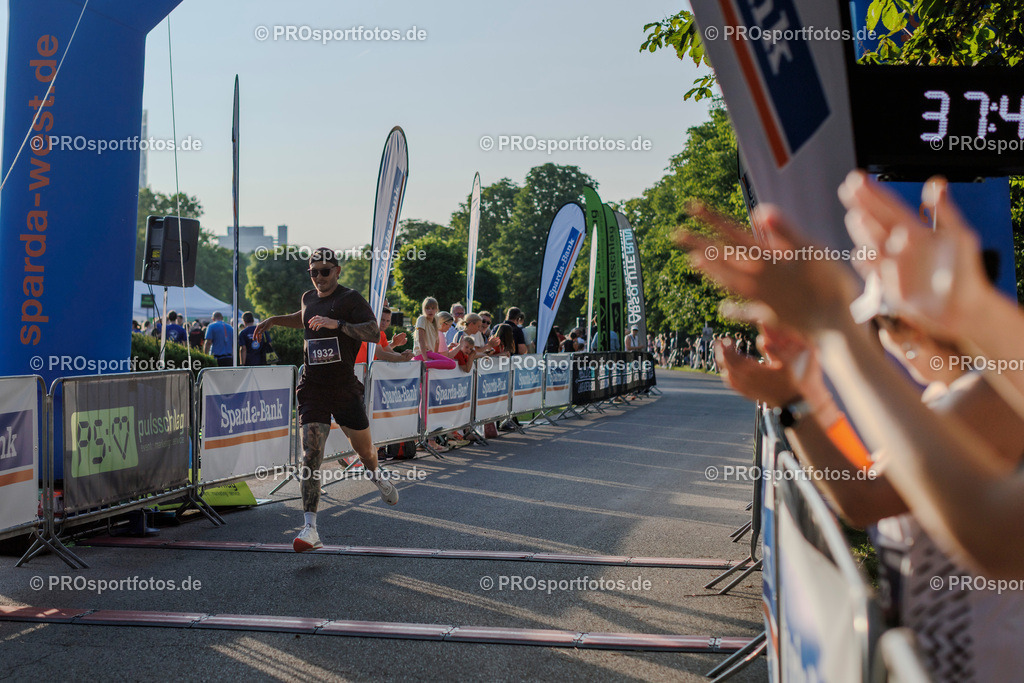 Sparda-Bank Nachtlauf Bonn; Bonn, 18.06.2025 | Impressionen vom Sparda-Bank Nachtlauf Bonn am 18.06.2025 in Bonn (Nordrhein-Westfalen). 