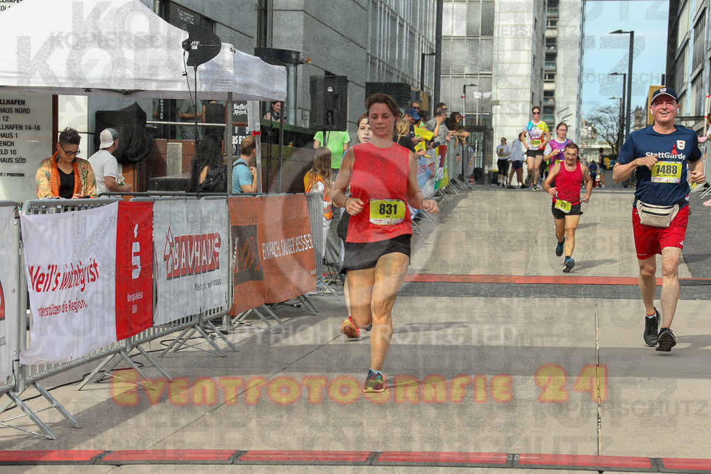 250920_1334_EX1_5530 | Sportfotografie im Rhein-Sieg Kreis, Köln, Bonn, NRW, Rheinland Pfalz, Hessen, etc. Unser Tätigkeitsfeld umfasst den Laufsport vom Volkslauf über den Marathon, Duathlon, Triathon bis zum Ultralauf wie Kölnpfad Ultra oder Schindertrail.