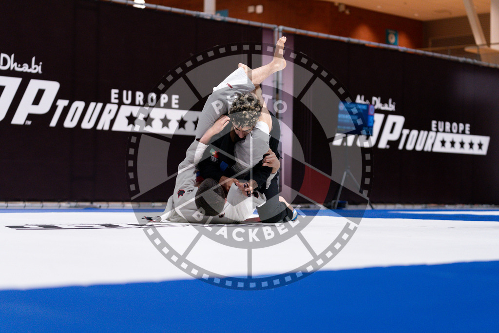 20241013PBB2039 | Athletes compete during the AJP Tour Europe Continental Jiu-Jitsu Amateurs & Masters Championship on October 13, 2024 in Almere near Amsterdam, Netherlands. © Chiara Dazi / photoblackbelt
