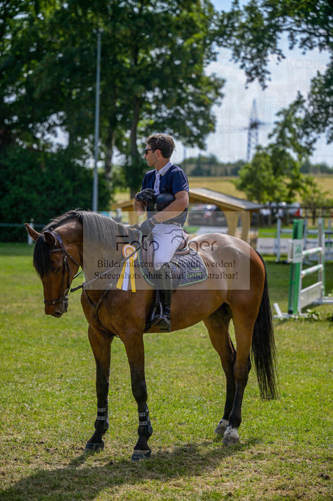 Reitturnier Voxtrup | Entdecke hochwertige Reitturnierfotos von Foto Oger. Professionell, emotional und authentisch – jetzt Lieblingsmomente im Shop bestellen.Deutschlandweite Turnierfotografie. - Realisiert mit Pictrs.com