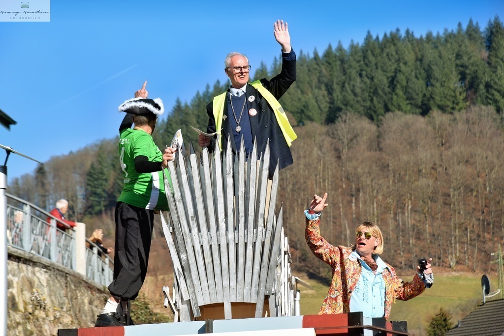 FaMoUmzug-050-RA | Fotoblog Schwarzwald, Foto Blog Wiesental, Pfaffenberg, Winterzauber, Zeller Bergland, Zell im Wiesental, Fotoblog Wiesental, Landschaftsfotos, Bilder Wiesental, Natur, Naturbilder, Fastnacht, Zeller Fastnacht, Zeller Fasnacht, Zeller Bergland, Belchen, - Realisiert mit Pictrs.com