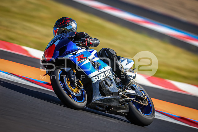 0098-260702MM-005_98 | Deine Full-Service-Agentur für ✔️Videoproduktionen und ✔️Motorsportfotografie Jetzt Angebot anfragen!
