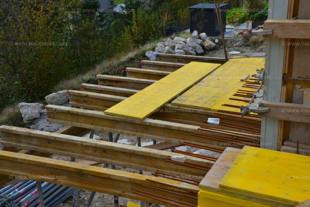 bib-lg04-betonarbeiten-0485 | Nach LV-Leistungsgruppen sortierte Detailfotos über den Bau eines Hauses. Alle Hausbau-Bilder direkt vom Urheber und Autor der Website Haus-Selber-Bauen.com