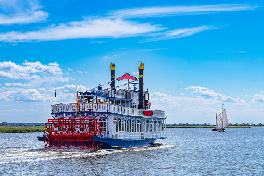 Schiffe im Hafen von Wieck auf dem Fischland-Darß | Schiffe im Hafen von Wieck auf dem Fischland-Darß.