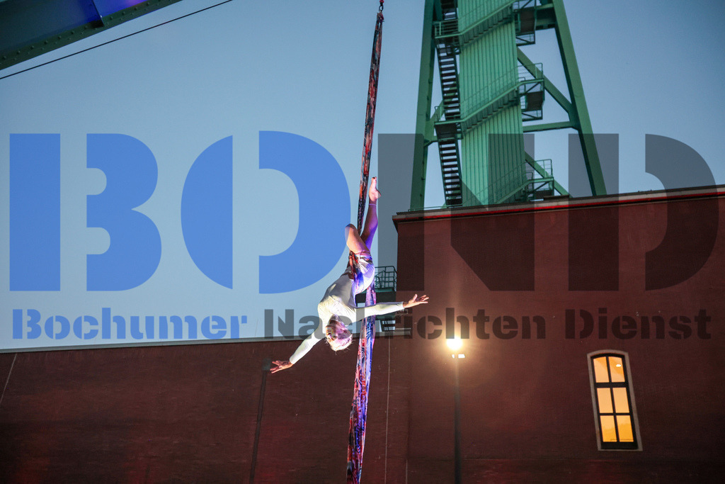 SES_BOCEXT20250626-55 | bond - Realisiert mit Pictrs.com