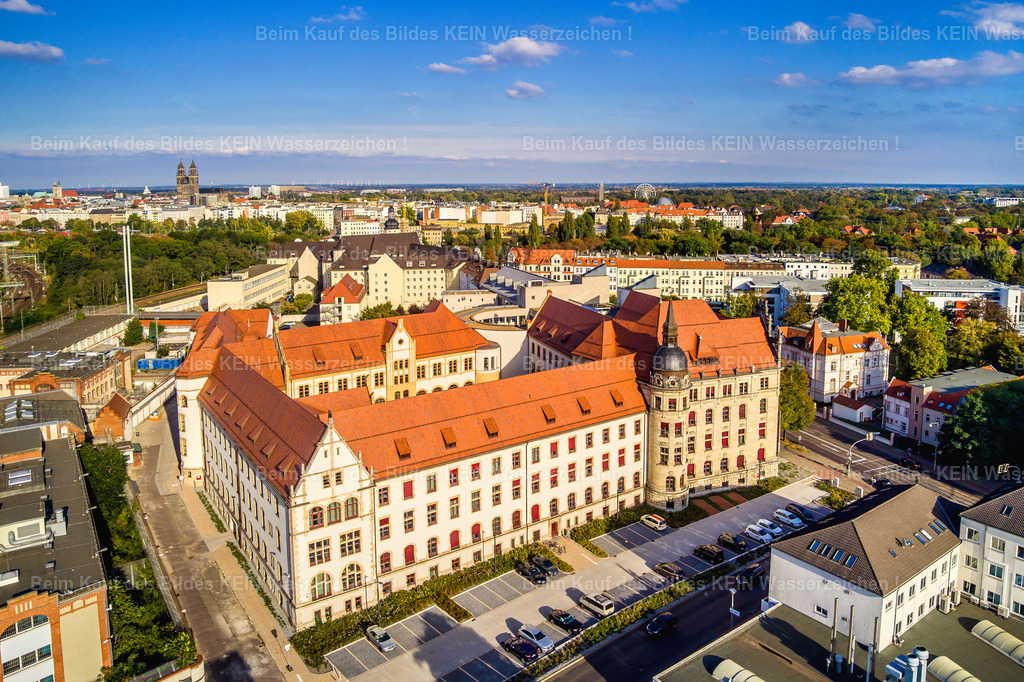 Magdeburg_Luftbild_Landgericht_Sudenburger_Wuhne_Halberstädter_Rad-0007-2 | Diese Luftaufnahme gehört zu einer umfangreichen Sammlung weiterer Luftbilder aus Magdeburg. Sie zeigt die Landeshauptstadt aus einer außergewöhnlichen Perspektive und ergänzt die schönsten Ansichten um viele weitere interessante Motive. Selbstverständlich können auch diese Luftbilder als Download oder hochwertiges Wandbild erworben werden.
 - Realisiert mit Pictrs.com