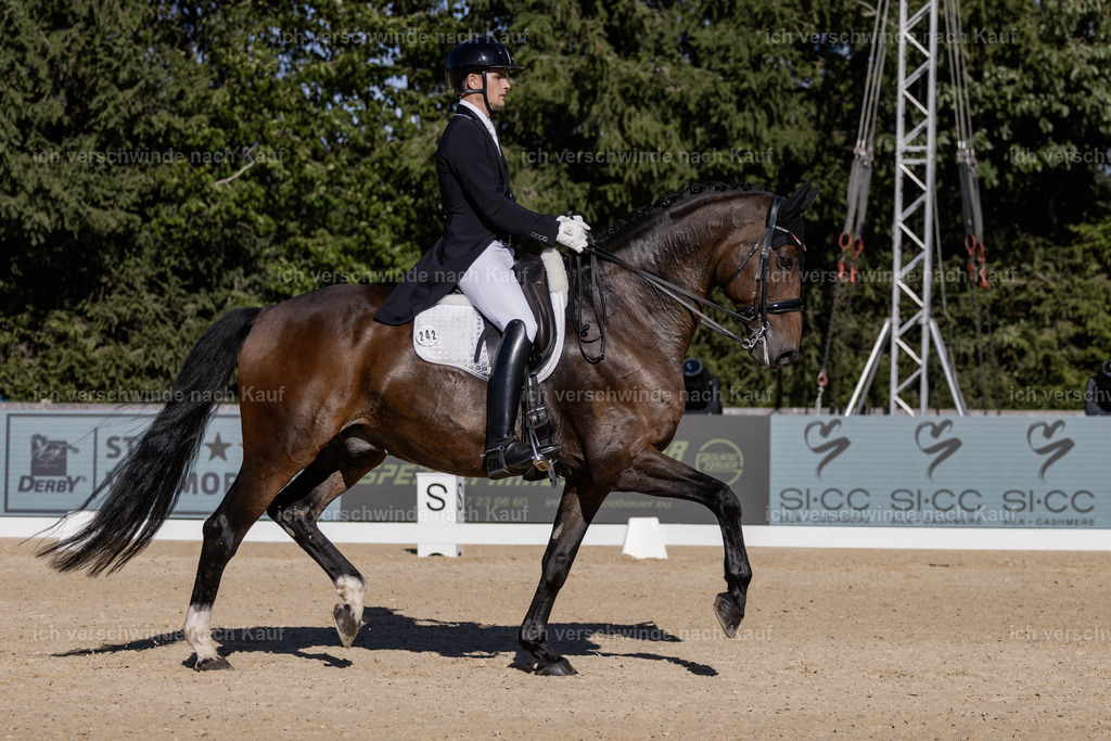 FHC2026_P09_242_18587 | Fichtenhof Classics 2026 – Grand Prix de Dressage - VOLTAIRE Design Preis, Reitanlage Fichtenhof, Sch ftlarn