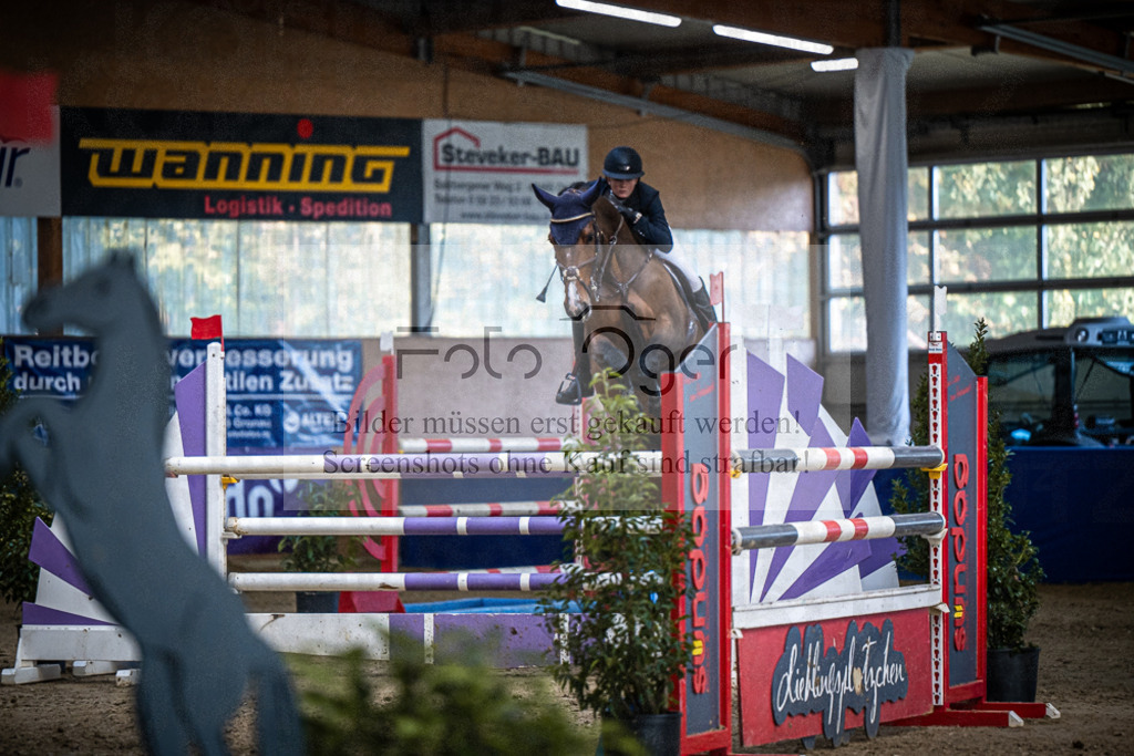DOS_2413 | Entdecke hochwertige Reitturnierfotos von Foto Oger. Professionell, emotional und authentisch – jetzt Lieblingsmomente im Shop bestellen.Deutschlandweite Turnierfotografie. - Realisiert mit Pictrs.com
