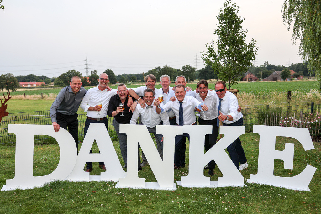 top-top.de Hochzeiten022 | Foto, Video, Fotografie, Videografie, Fotobox, DJ, Discjockey, Musik, Musikbox, Veranstaltung, Photobooth, Amazon, Ebay, Buchtipp, Bestseller, Autor, Verlag, Buch, Wesel, Hamminkeln, NRW, Dinslaken, Rees, Drohne, Hochzeit, Party, Fotobox, Wesel, Fotograf