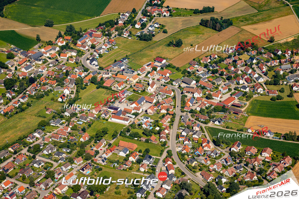 Das Luftbild zeigt : Rinnenthal Friedberg - Die Luftaufnahme wurde 2024 vom UL-Flugzeug aus erstellt ( keine Drohne ) - Hochauflösende Luftaufnahme - Für grossformatige Ausdrucke geeignet. Die Geschenkidee !Mit Lizenz und Bildrechte bestellbar