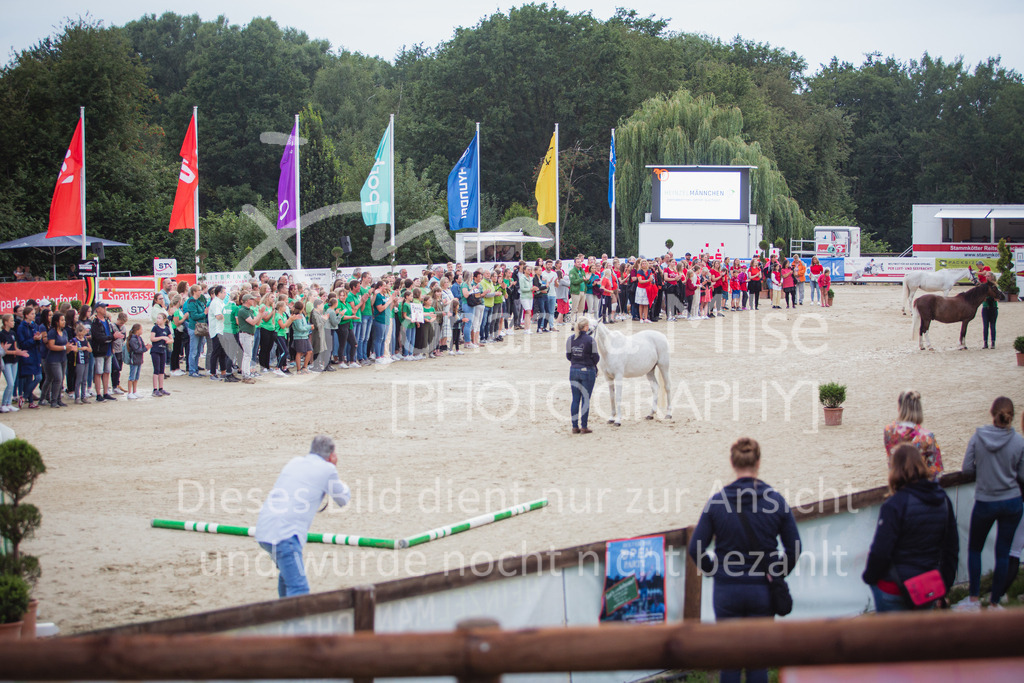220729_BHO_BestBuddy-822 | Deine schönsten Turniermomente als professionelle Fotos! Entdecke hochwertige Pferdesport-Fotografie im Online-Shop. Jetzt Fotos finden & bestellen!