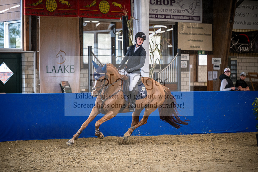 DOS_1847 | Entdecke hochwertige Reitturnierfotos von Foto Oger. Professionell, emotional und authentisch – jetzt Lieblingsmomente im Shop bestellen.Deutschlandweite Turnierfotografie. - Realisiert mit Pictrs.com