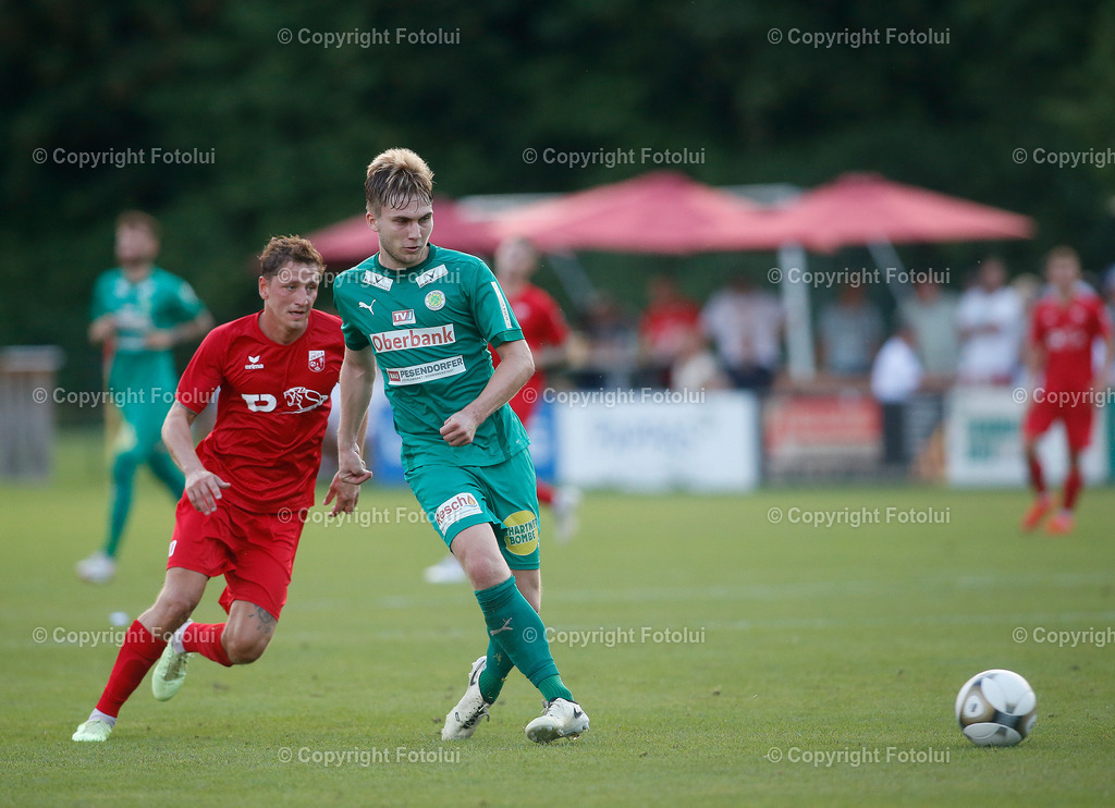 A_LUI_170824_0025 | SPORT FUSSBALL REGIONALLIGA MITTE  ASKOE OEDT -UVB VOECKLAMARKT  17.08.2024  IM BILD: PIPPO FRUEWIRTH  (OEDT) UND DANIEL POINTNER  (VOECKLAMARKT)) FOTO:  FOTOLUI
