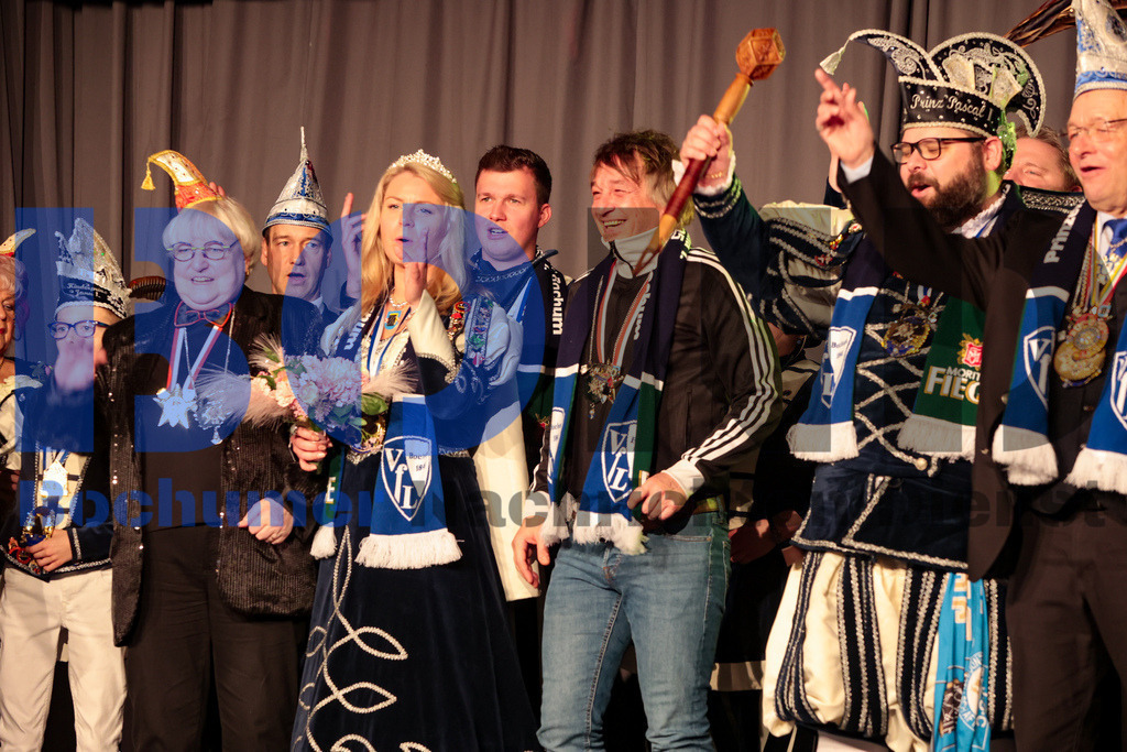 SES_GROKABO20250202-45 | bond - Realisiert mit Pictrs.com